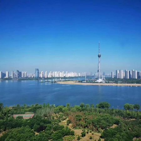 Howard Johnson Xiangyu Plaza Linyi Linyi  Eksteriør billede