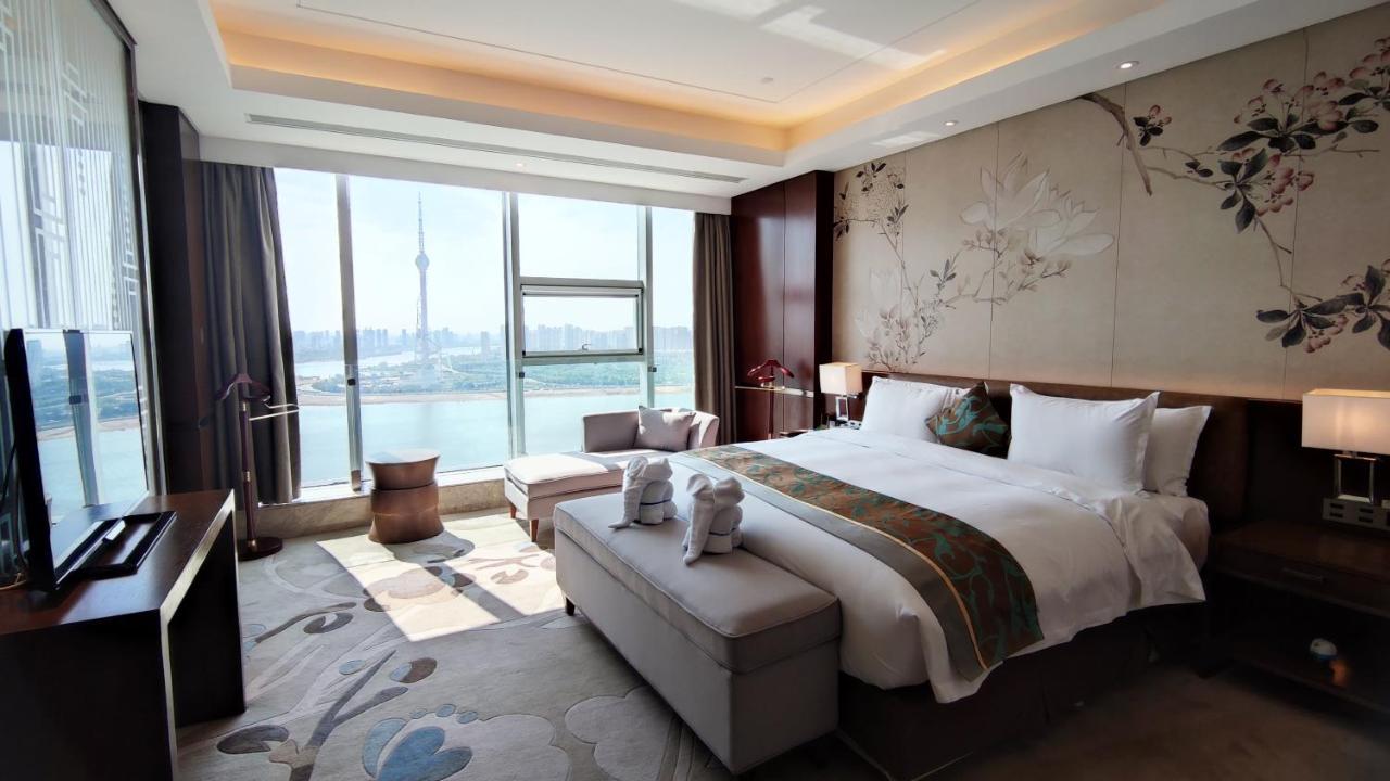 Howard Johnson Xiangyu Plaza Linyi Linyi  Eksteriør billede