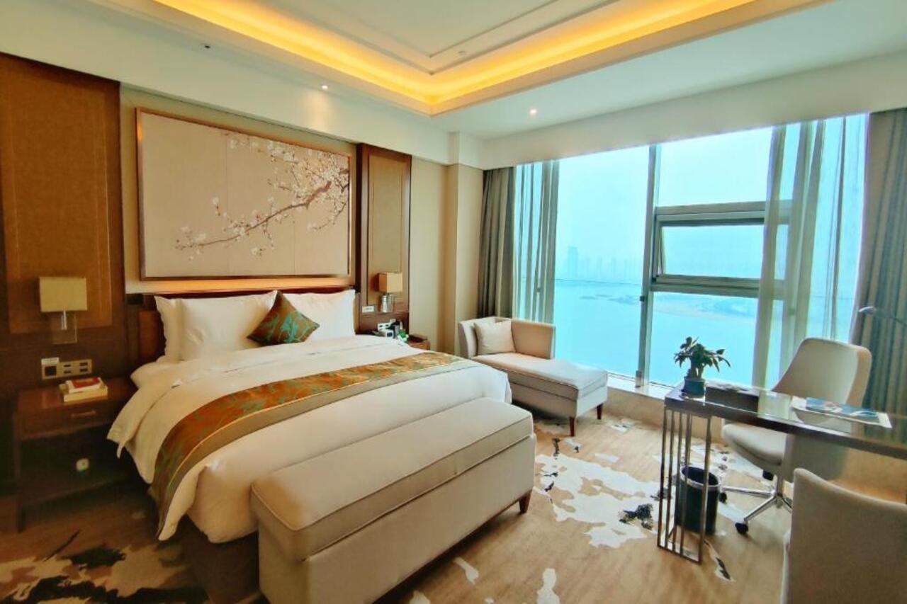 Howard Johnson Xiangyu Plaza Linyi Linyi  Eksteriør billede