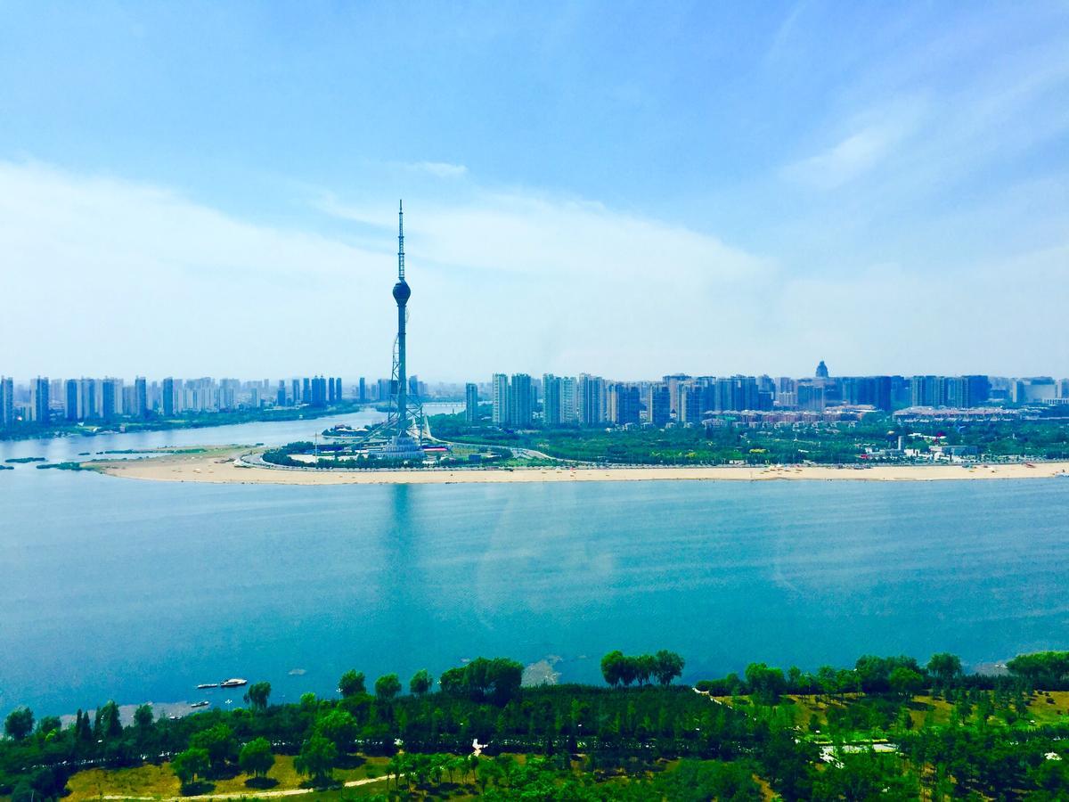 Howard Johnson Xiangyu Plaza Linyi Linyi  Eksteriør billede