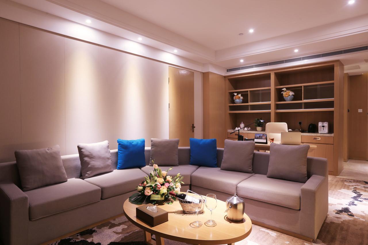 Howard Johnson Xiangyu Plaza Linyi Linyi  Eksteriør billede