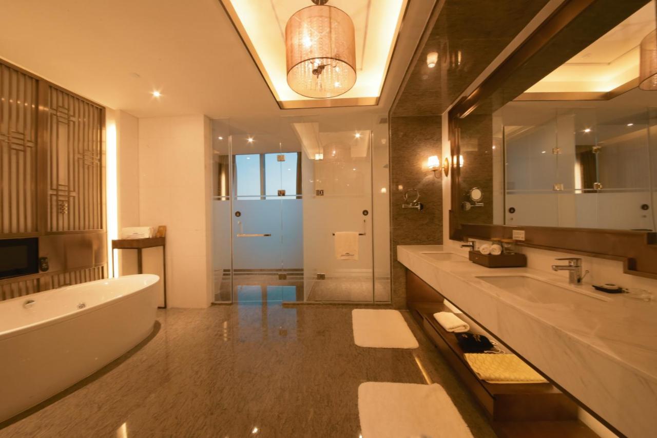 Howard Johnson Xiangyu Plaza Linyi Linyi  Eksteriør billede