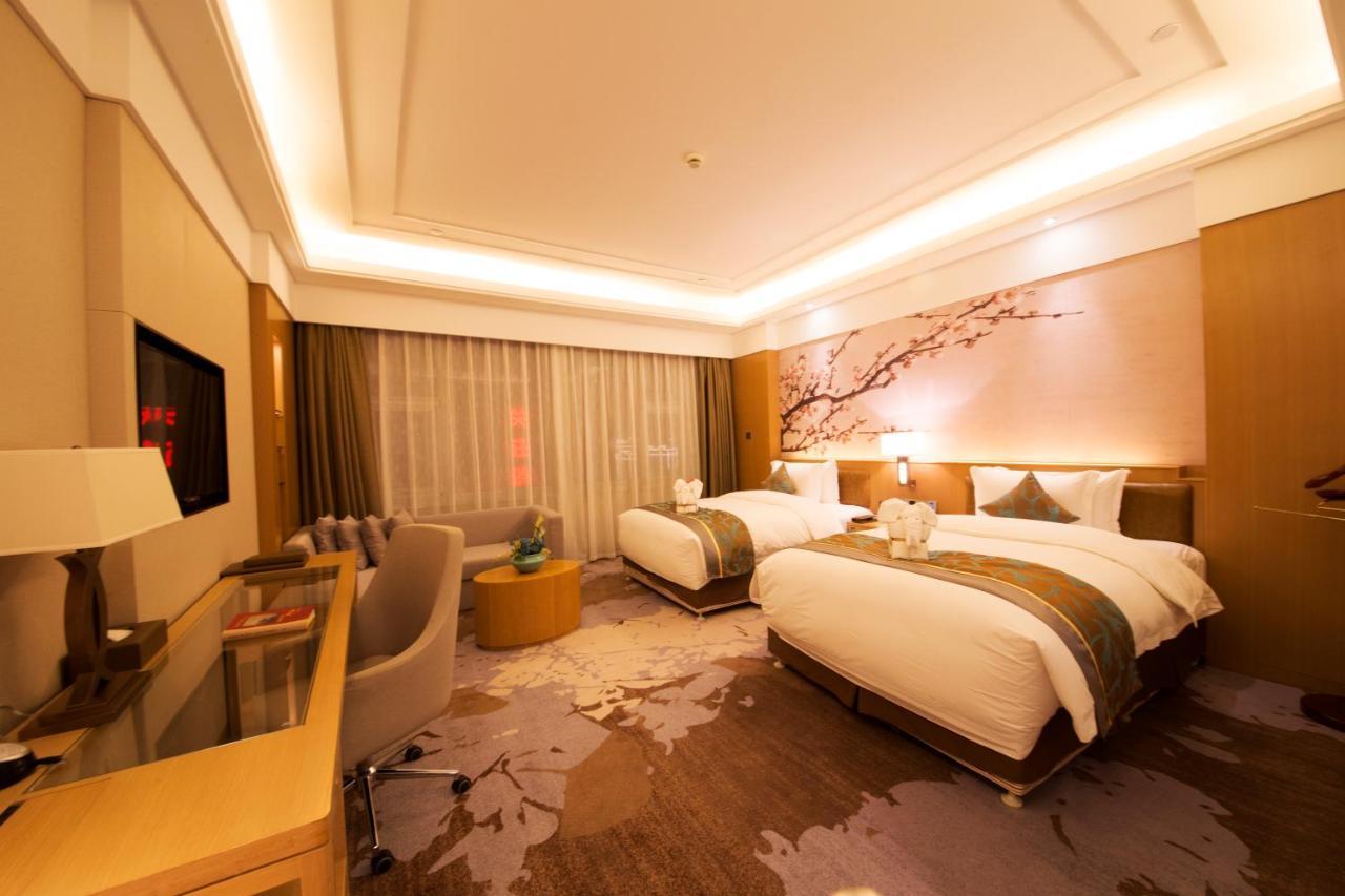 Howard Johnson Xiangyu Plaza Linyi Linyi  Eksteriør billede