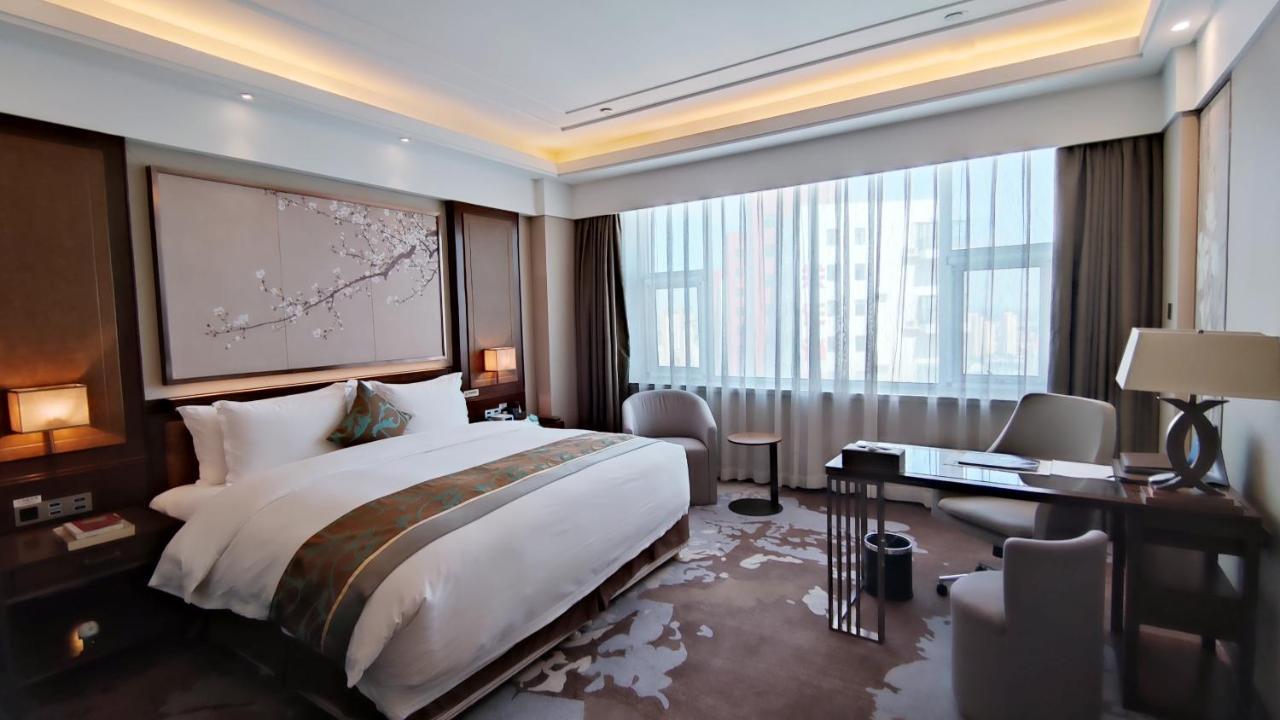 Howard Johnson Xiangyu Plaza Linyi Linyi  Eksteriør billede
